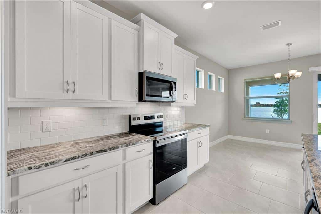 447 Spring Hill Lake Loop, Cape Coral, photo 12