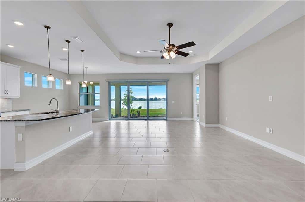 447 Spring Hill Lake Loop, Cape Coral, photo 7