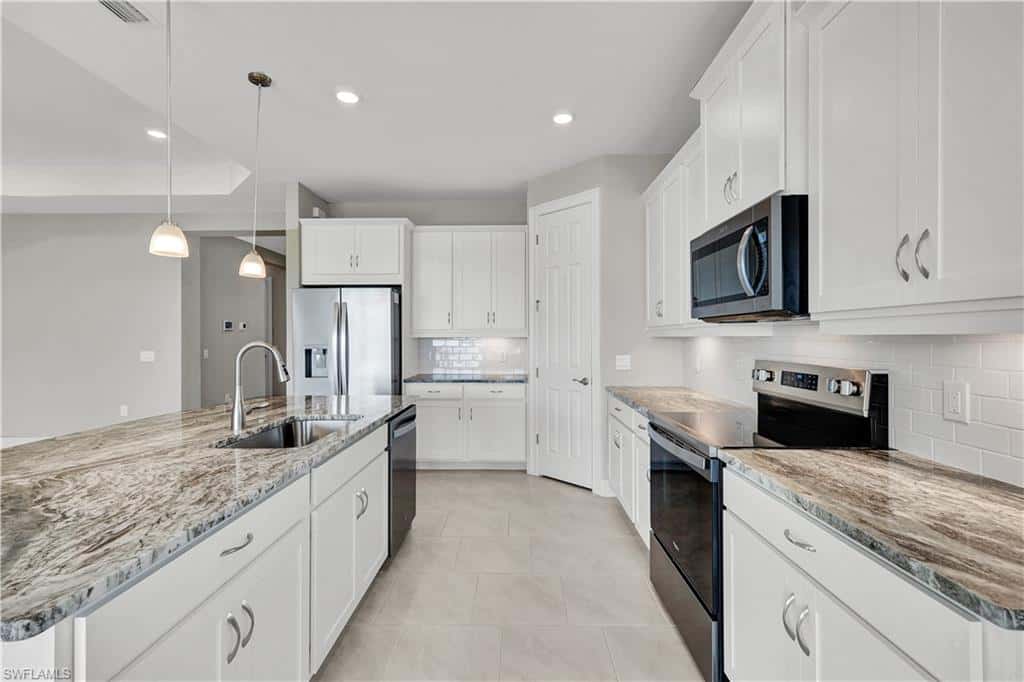 447 Spring Hill Lake Loop, Cape Coral, photo 9