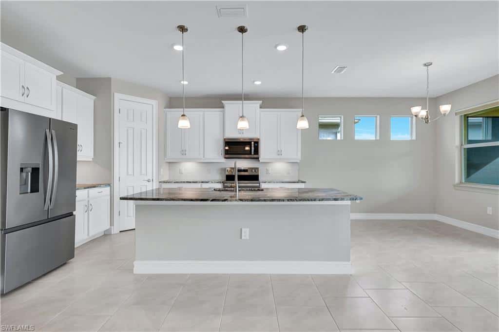 447 Spring Hill Lake Loop, Cape Coral, photo 10