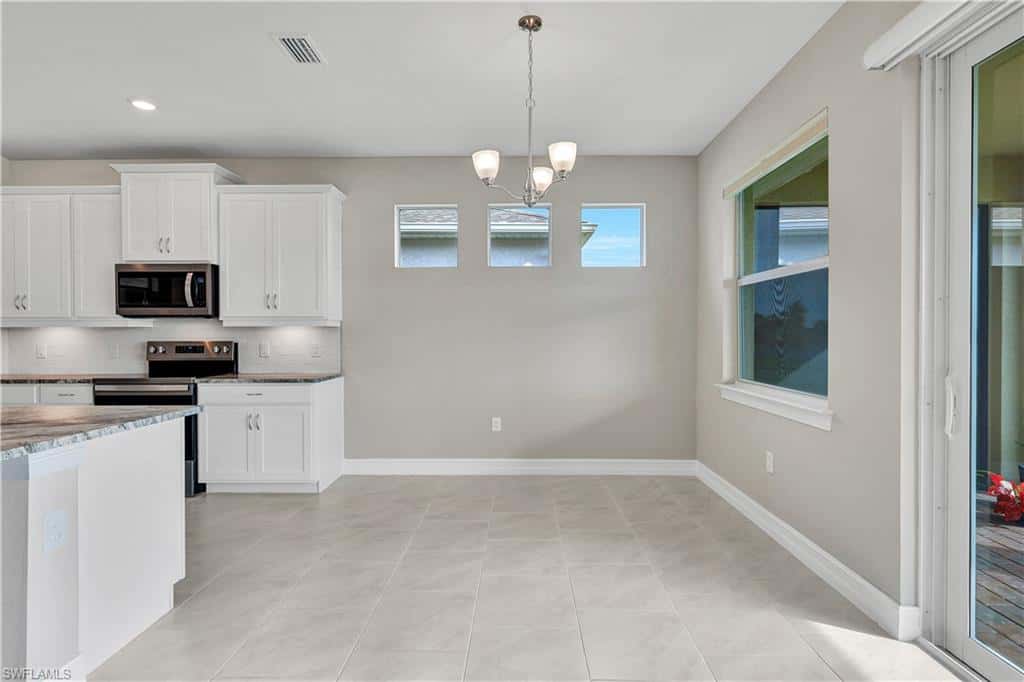 447 Spring Hill Lake Loop, Cape Coral, photo 14