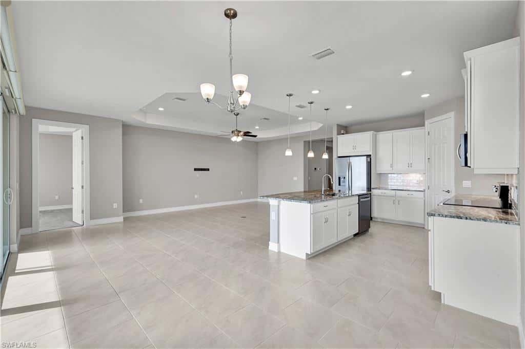 447 Spring Hill Lake Loop, Cape Coral, photo 15
