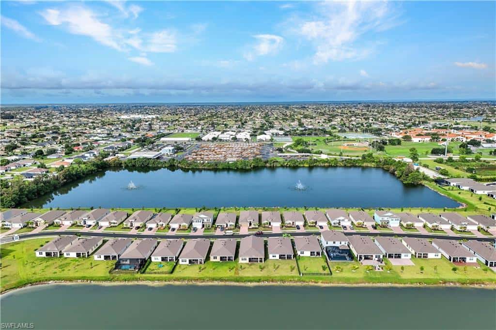 447 Spring Hill Lake Loop, Cape Coral, photo 44