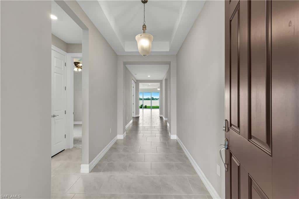 447 Spring Hill Lake Loop, Cape Coral, photo 4