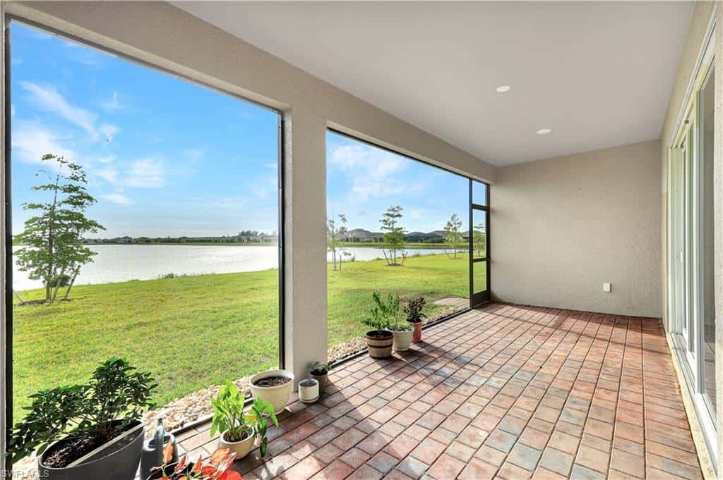 447 Spring Hill Lake Loop, Cape Coral, photo 25