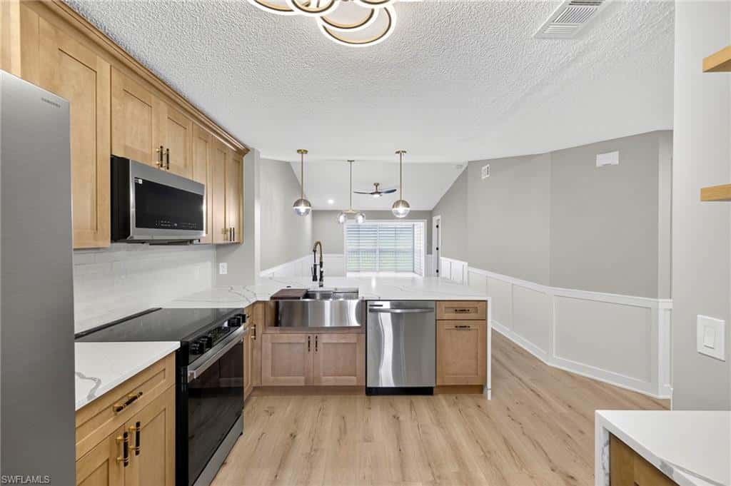 7761 Jewel Ln #202, Naples, photo 12