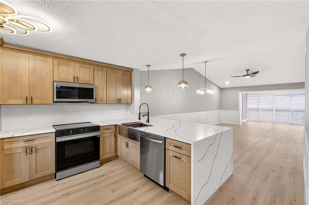 7761 Jewel Ln #202, Naples, photo 11