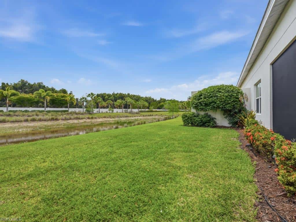 8947 Saint Lucia Dr, Naples, photo 16
