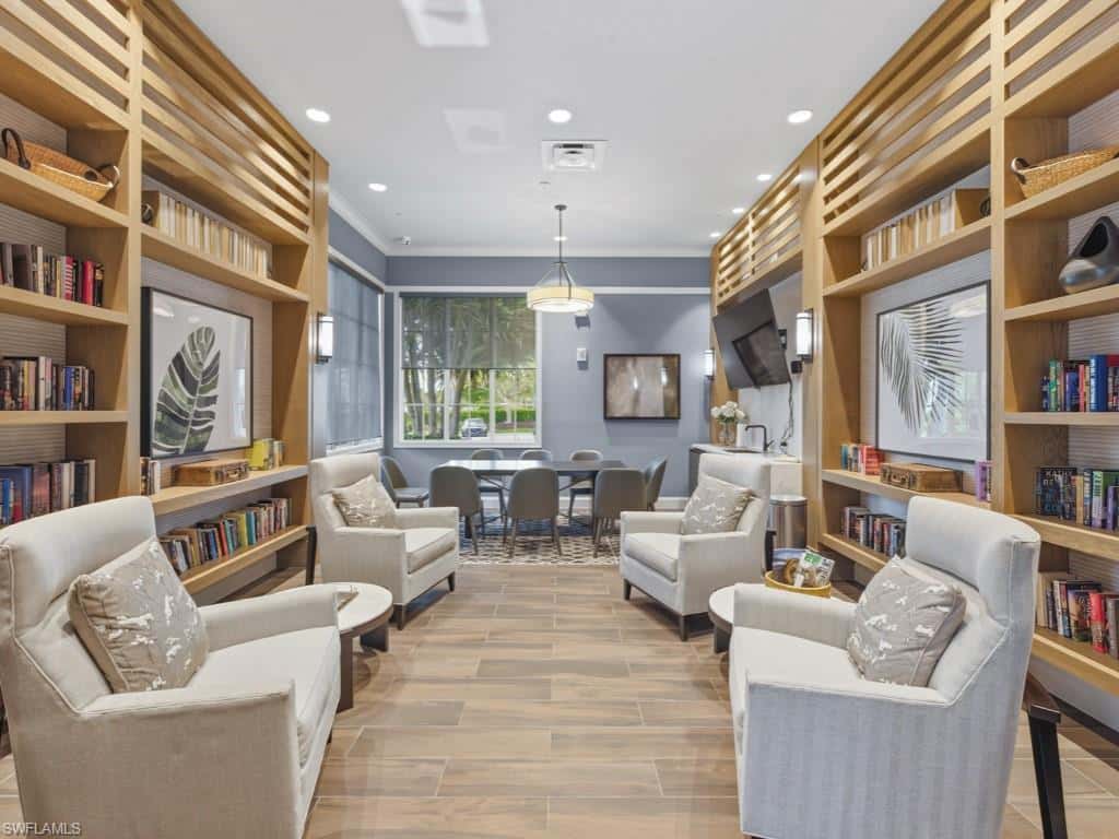 8947 Saint Lucia Dr, Naples, photo 25