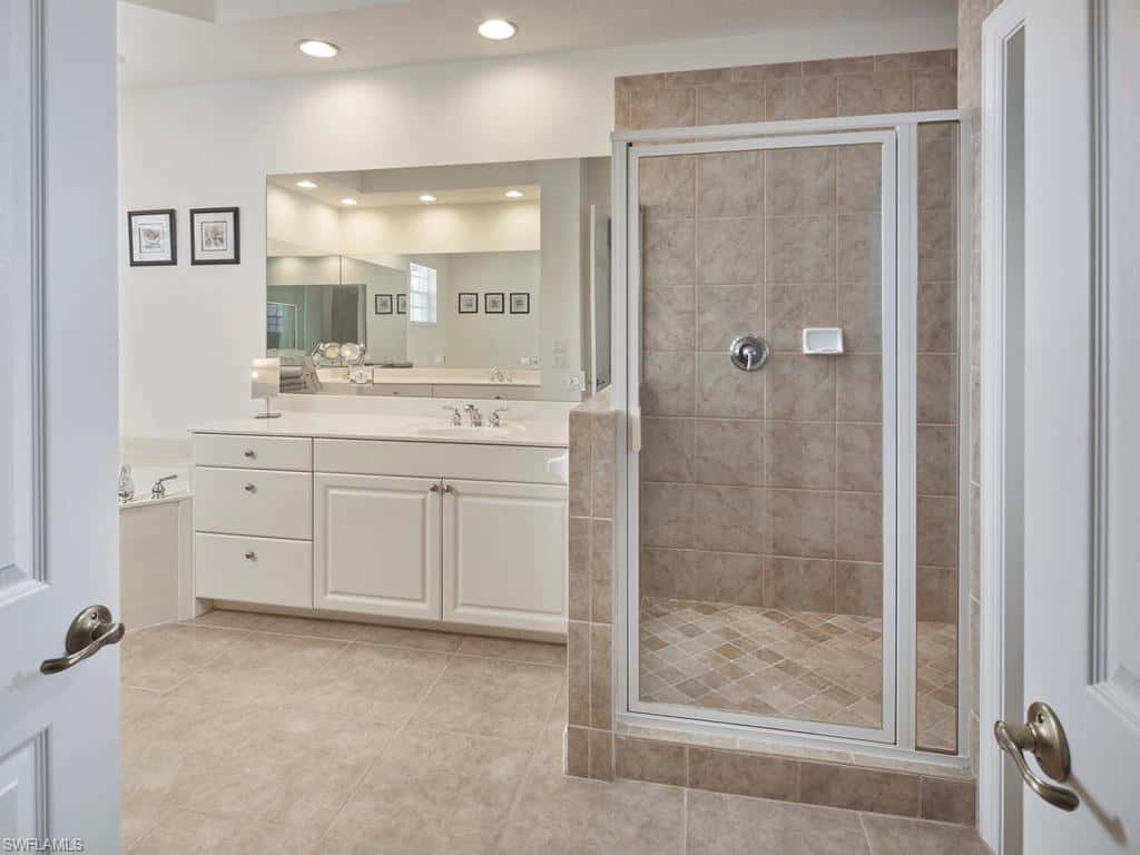 23690 Merano Ct #202, Estero, photo 12