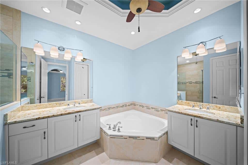 1405 Mariposa Cir #11202, Naples, photo 24