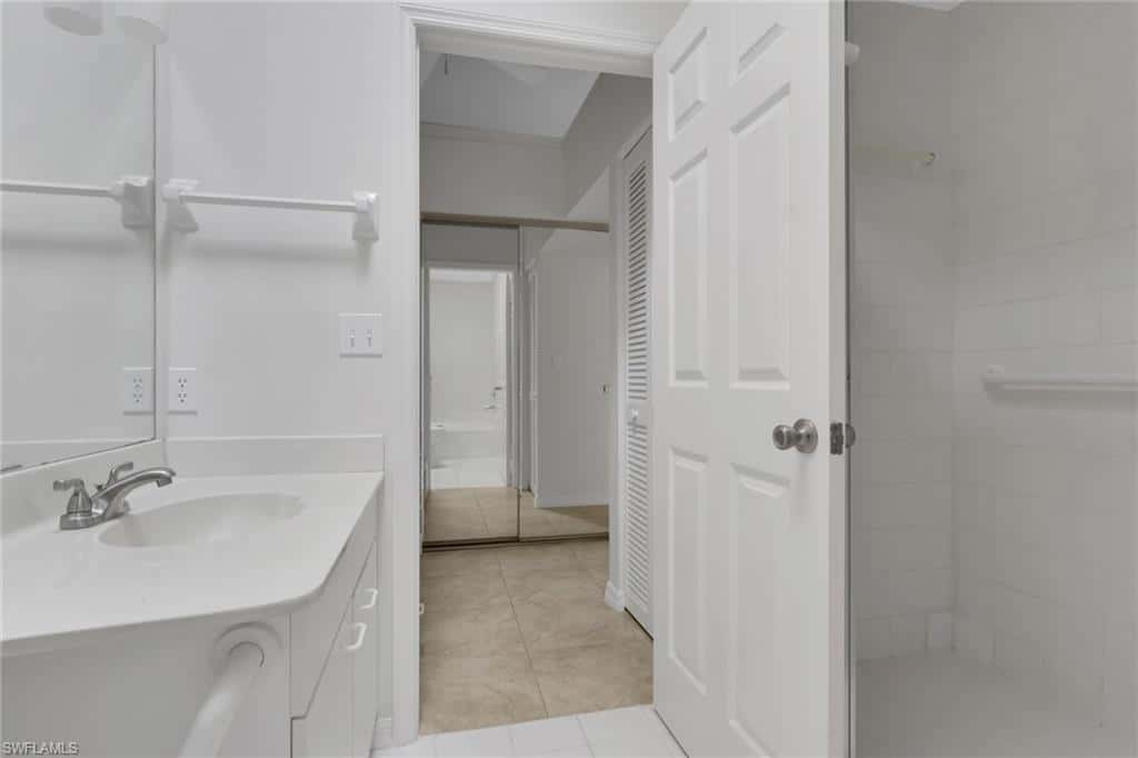 351 Emerald Bay Cir #r7, Naples, photo 17