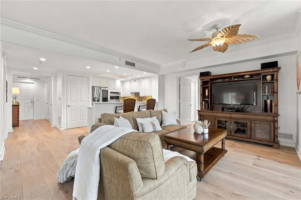 2738 Tiburon Blvd #206, Naples, photo 16