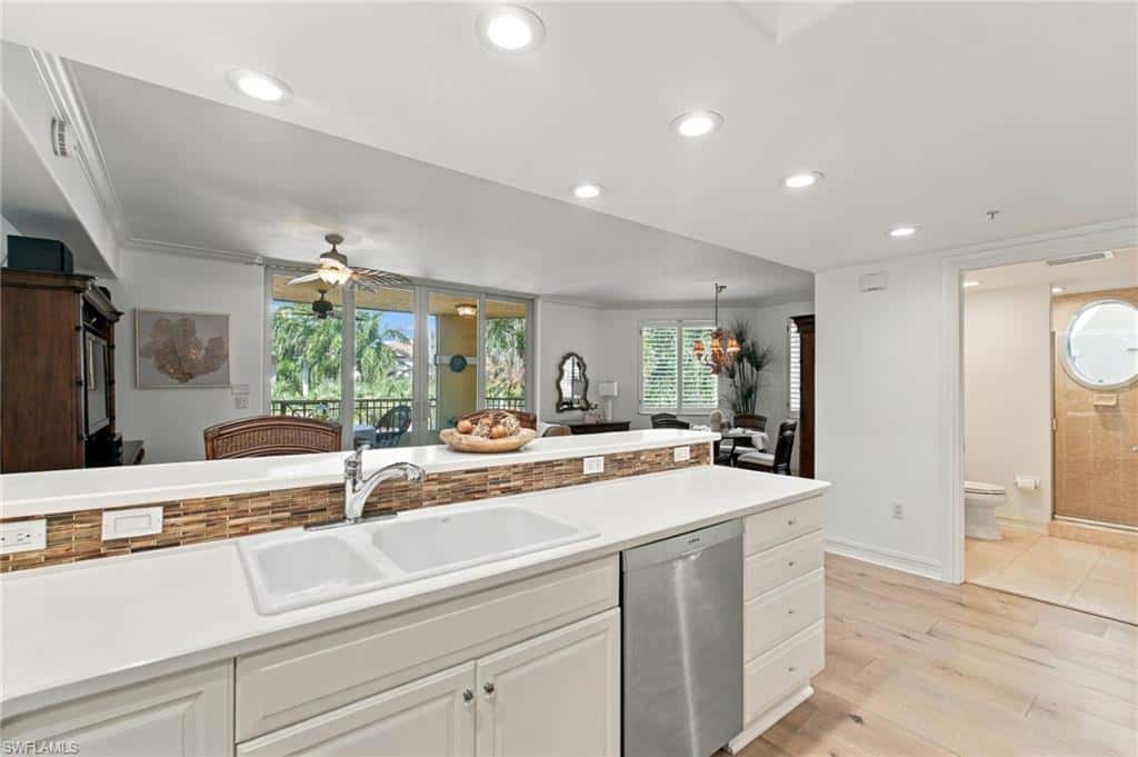 2738 Tiburon Blvd #206, Naples, photo 11
