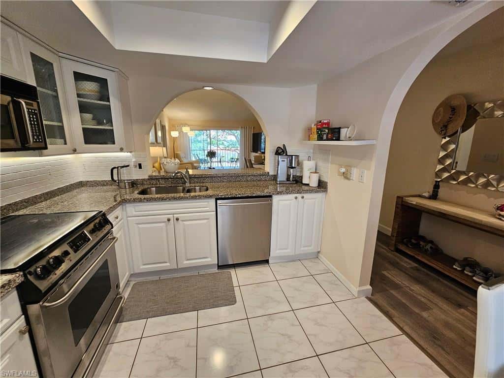 668 Mardel Ct #807, Naples, photo 6