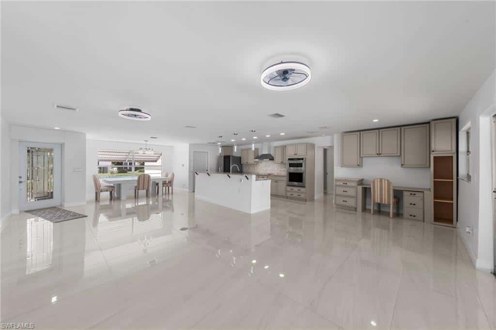 971 Town And River Dr, Fort Myers, photo 11