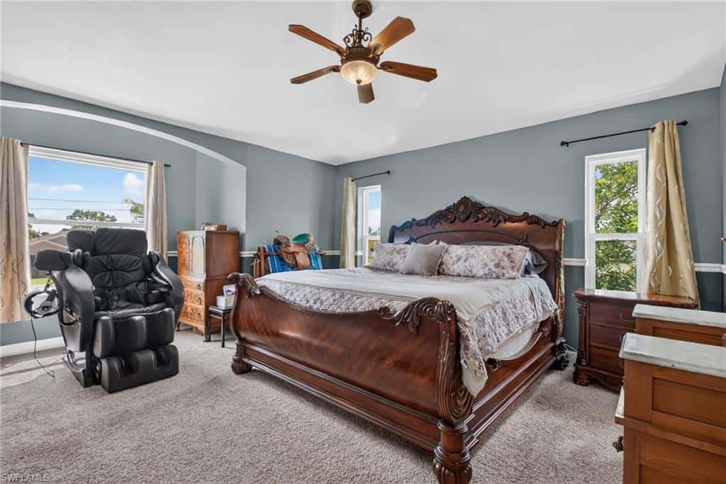 2129 35th Ter, Cape Coral, photo 17
