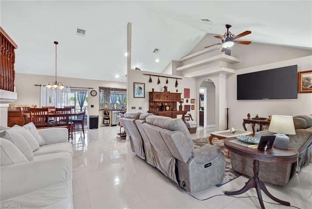 2129 35th Ter, Cape Coral, photo 9