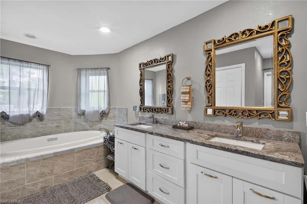2129 35th Ter, Cape Coral, photo 18