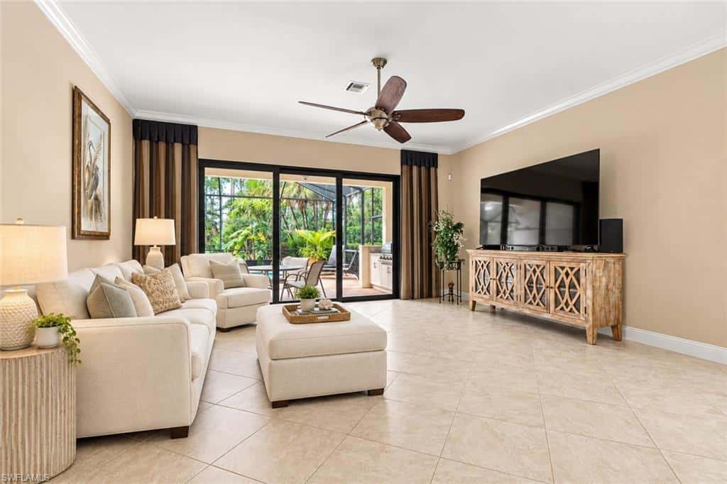 4395 Raffia Palm Cir, Naples, photo 13