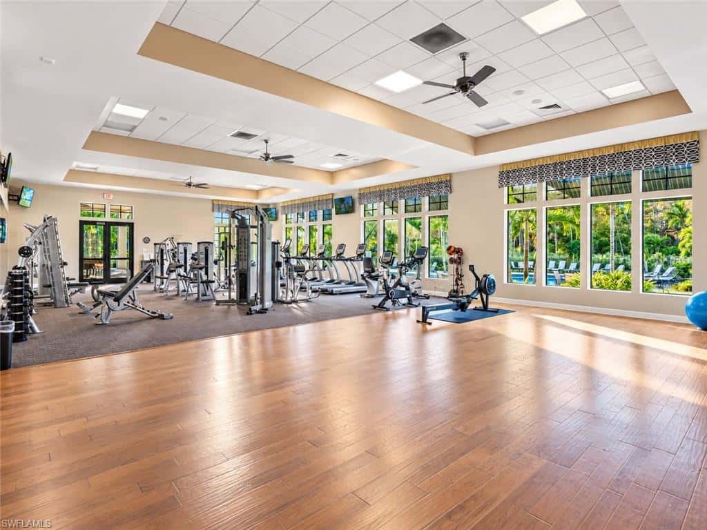 4395 Raffia Palm Cir, Naples, photo 32