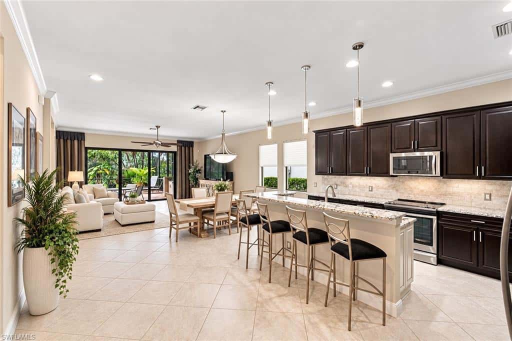 4395 Raffia Palm Cir, Naples, photo 10