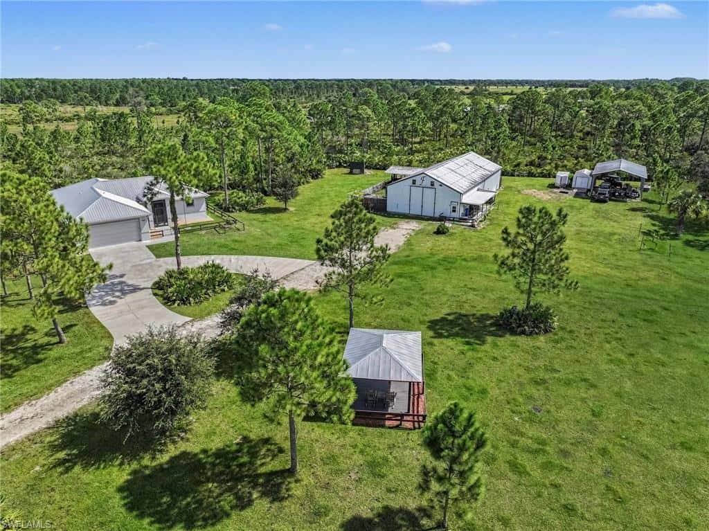 1479 Gateway Ln, Labelle, photo 32