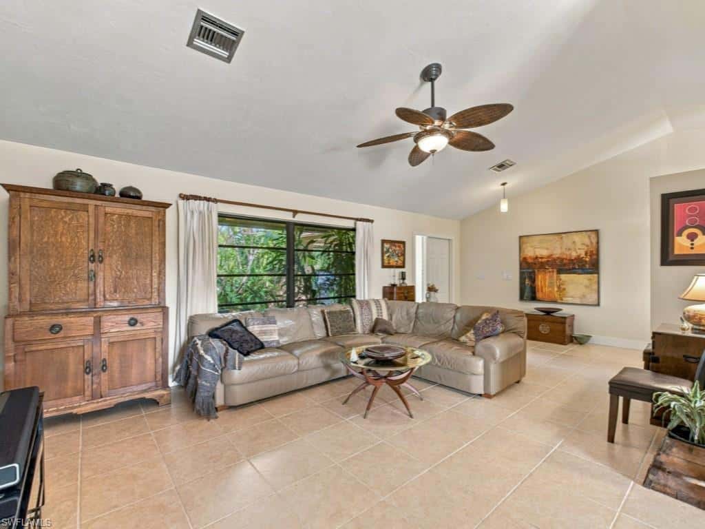 105 Cherry Hill Ct, Naples, photo 4