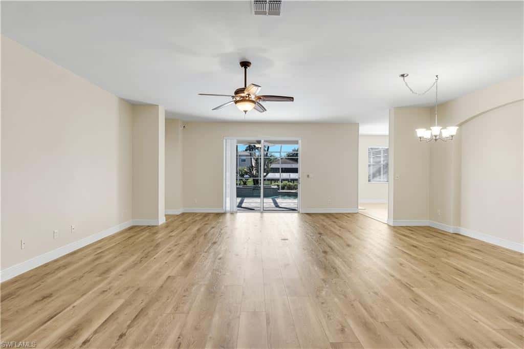 9214 Palm Island Cir, North Fort Myers, photo 7