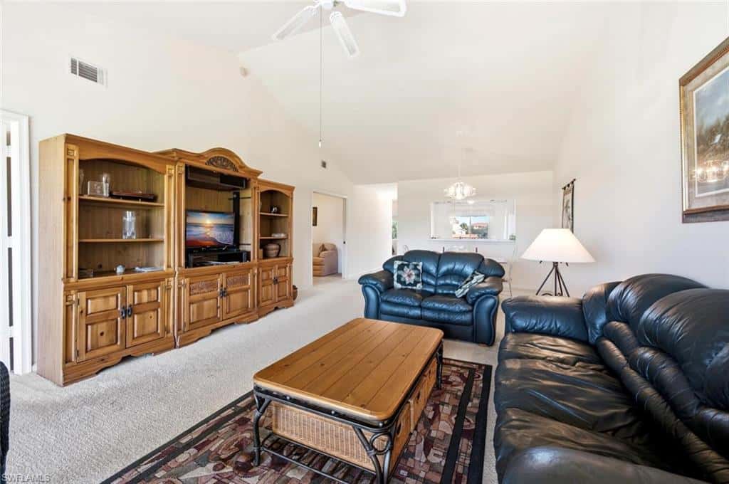 575 Saratoga Cir #204, Naples, photo 19