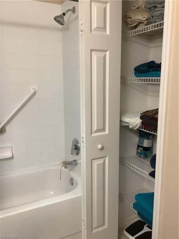 7808 Meridan Ct, Naples, photo 33