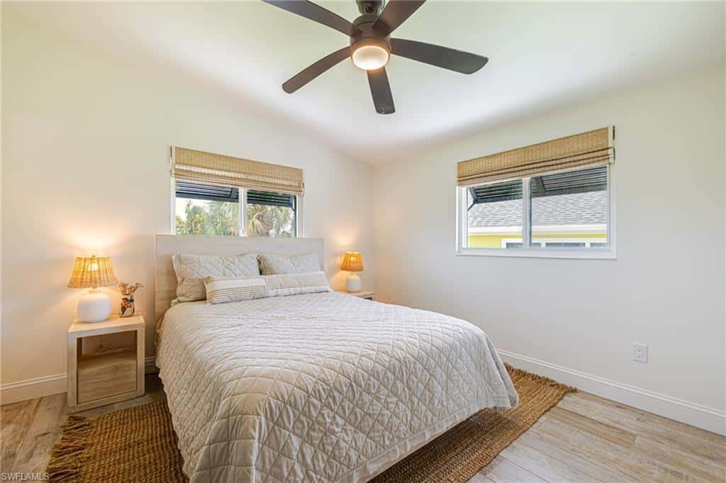 139 Coconut Dr, Fort Myers Beach, photo 5