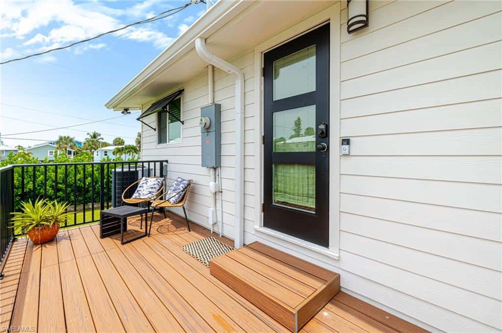 139 Coconut Dr, Fort Myers Beach, photo 11