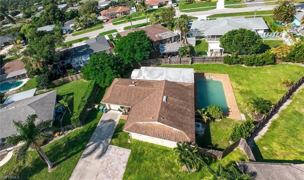 3490 Santiago Way, Naples, photo 46