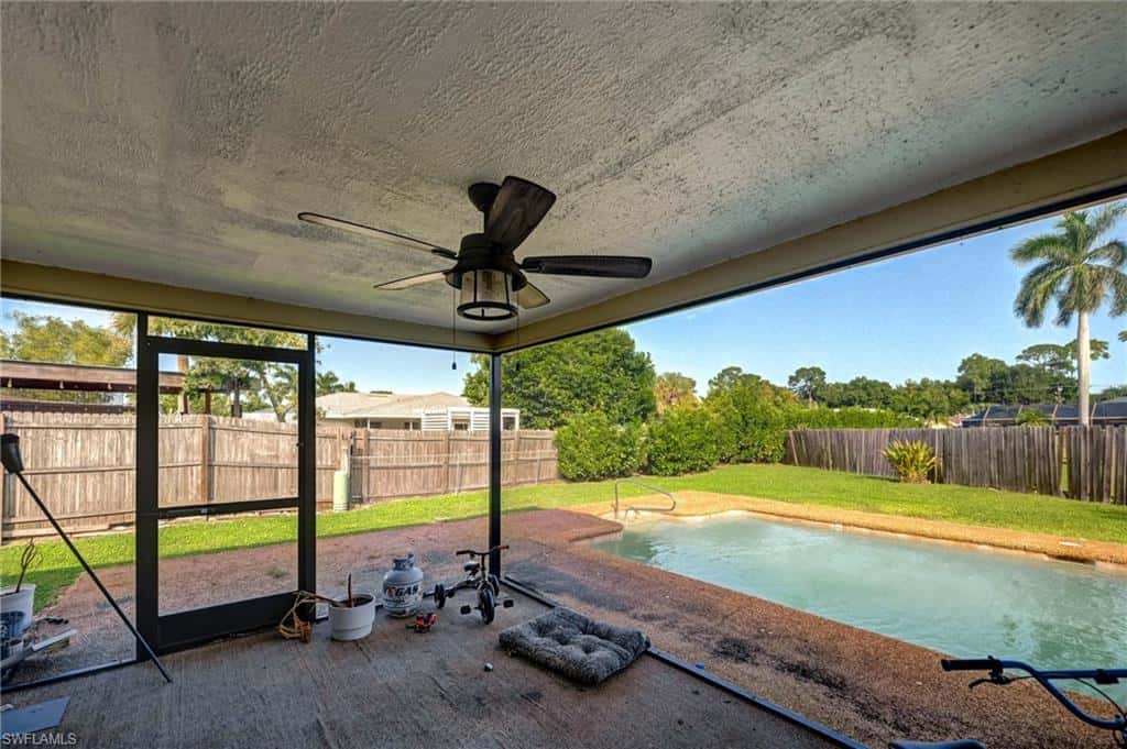 3490 Santiago Way, Naples, photo 35