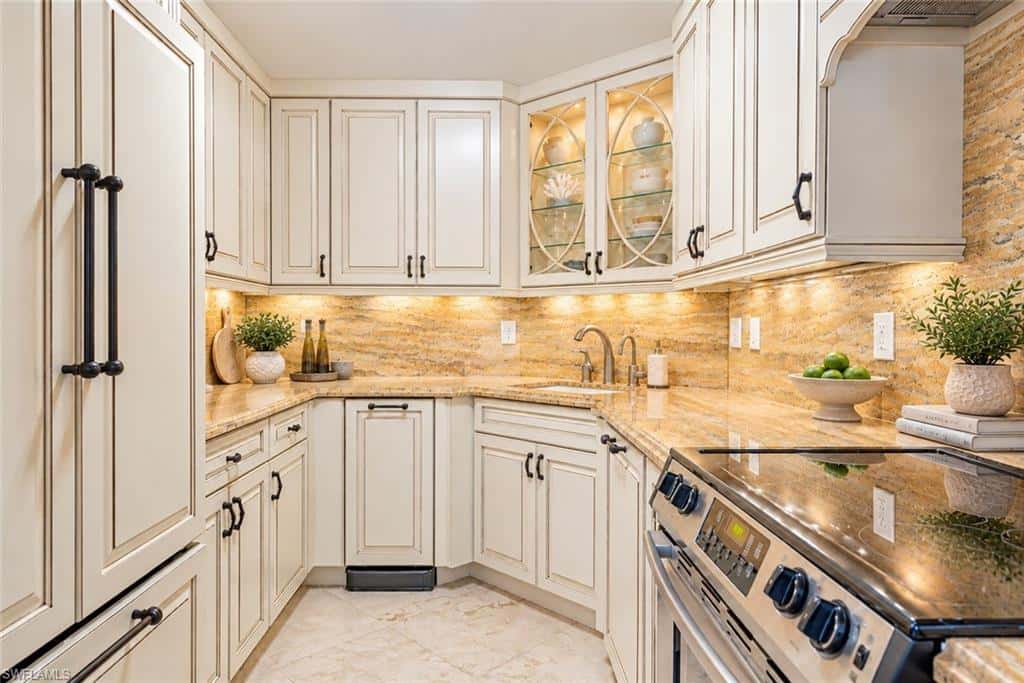 4001 Gulf Shore Blvd #305, Naples, photo 12