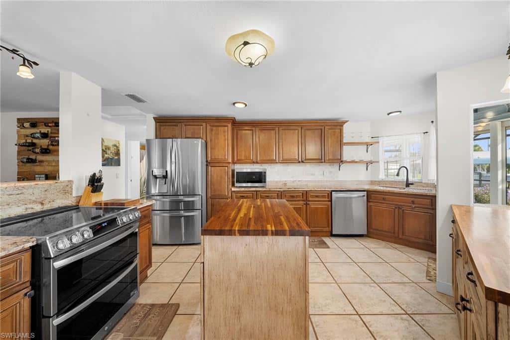 4320 Gulf Cir, North Fort Myers, photo 17