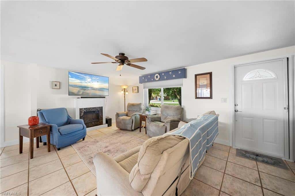4320 Gulf Cir, North Fort Myers, photo 9