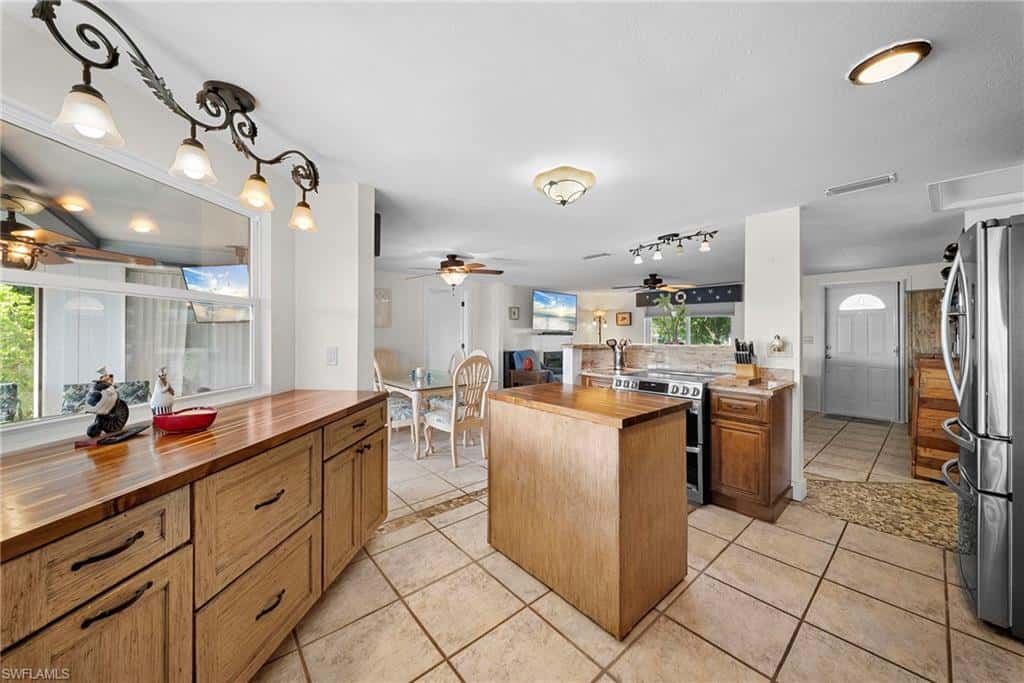 4320 Gulf Cir, North Fort Myers, photo 19