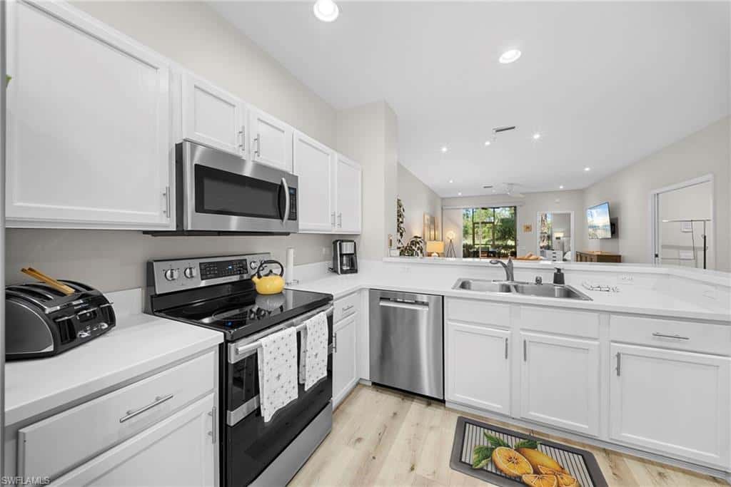 8231 Parkstone Pl #102, Naples, photo 13