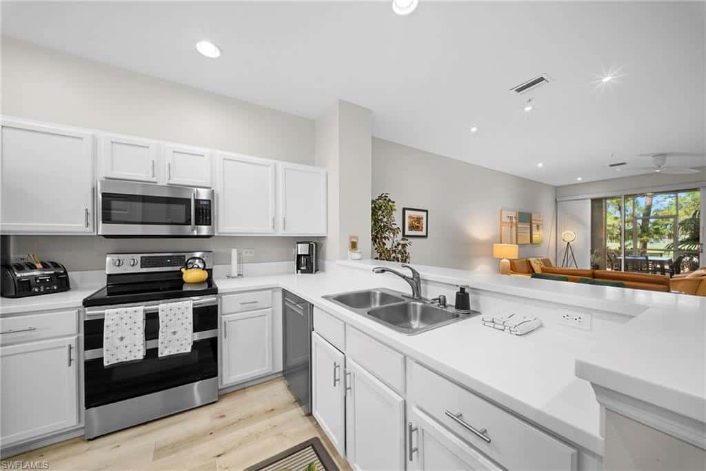 8231 Parkstone Pl #102, Naples, photo 12
