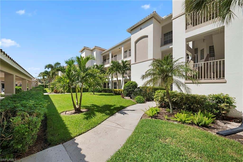 8231 Parkstone Pl #102, Naples, photo 9