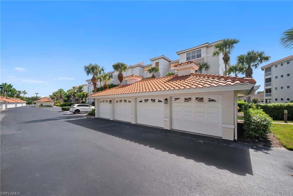730 Waterford Dr #204, Naples, photo 4