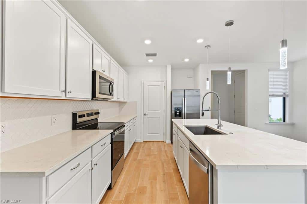 27837 Solis Grande Dr, Bonita Springs, photo 4