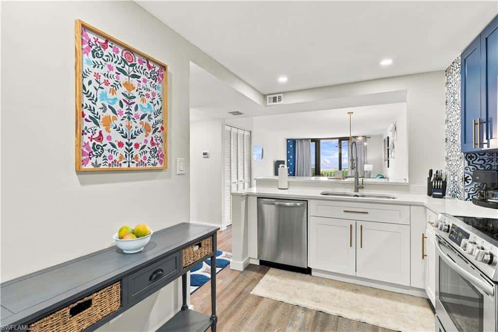 320 Seaview Ct #602, Marco Island, photo 13
