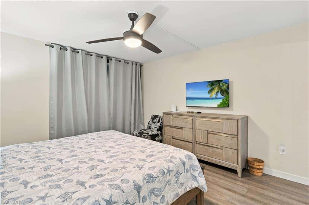 320 Seaview Ct #602, Marco Island, photo 16