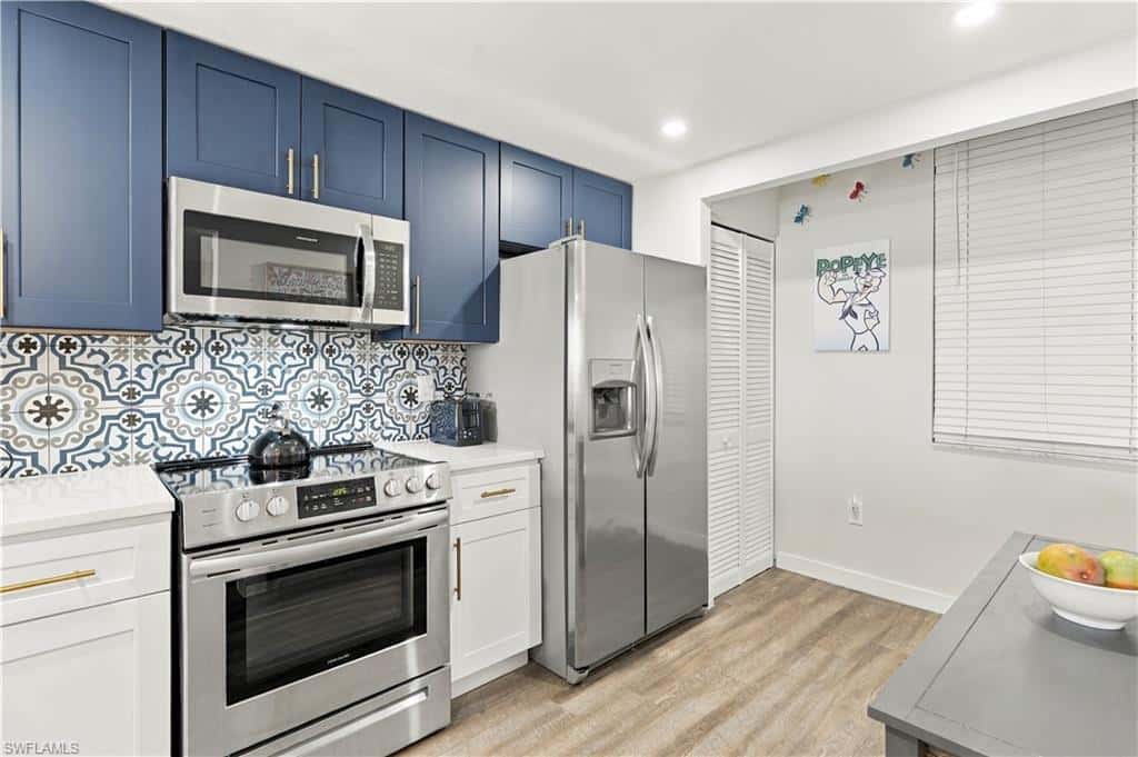 320 Seaview Ct #602, Marco Island, photo 10