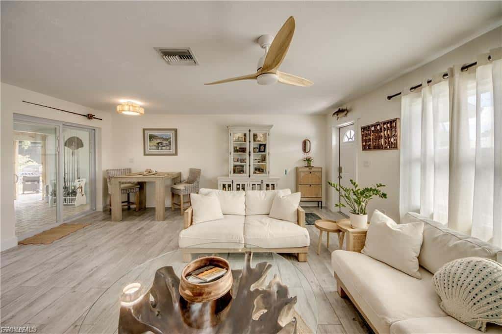 355 Donora Blvd, Fort Myers Beach, photo 5