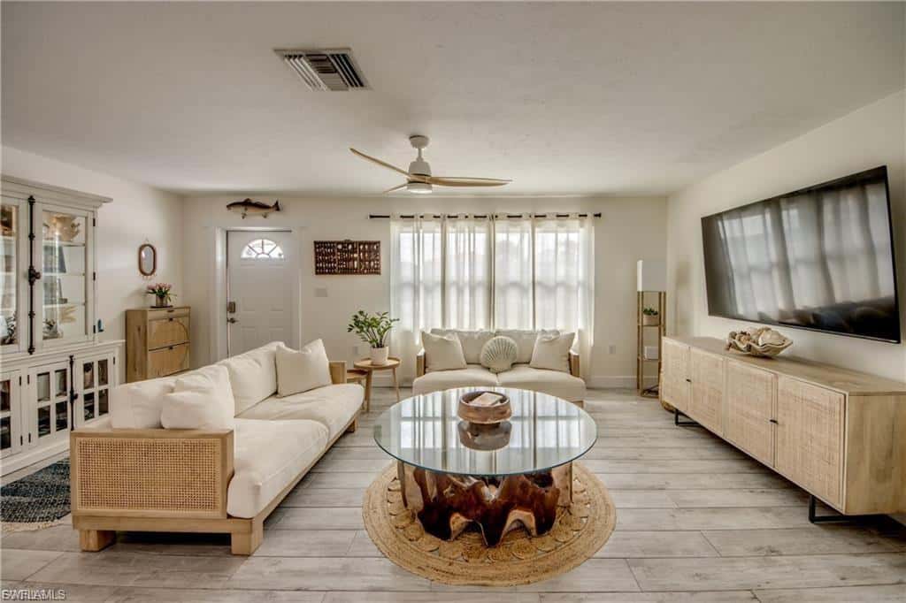355 Donora Blvd, Fort Myers Beach, photo 9