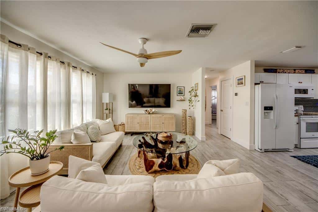 355 Donora Blvd, Fort Myers Beach, photo 8